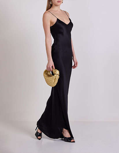 שמלות שחורות